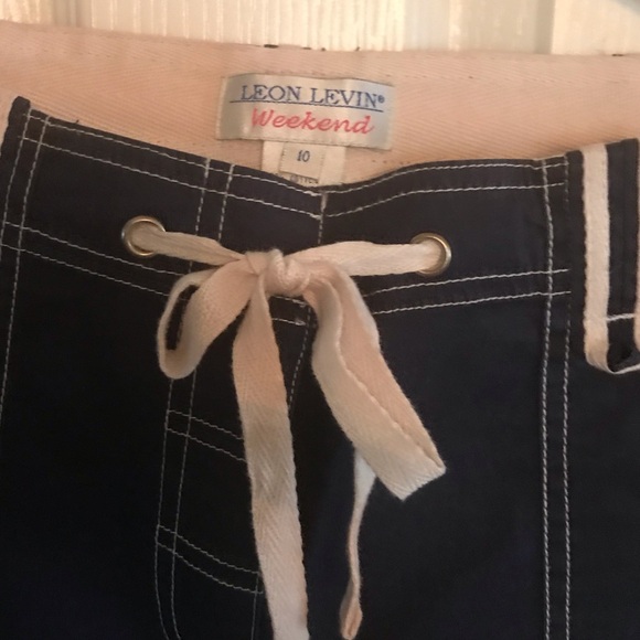 ‼️SALE‼️ Vintage Woman’s Capris - Picture 3 of 3